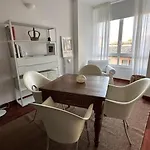 Elegante Vicino Mare E Centro