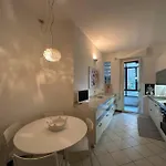 Elegante Vicino Mare E Centro *